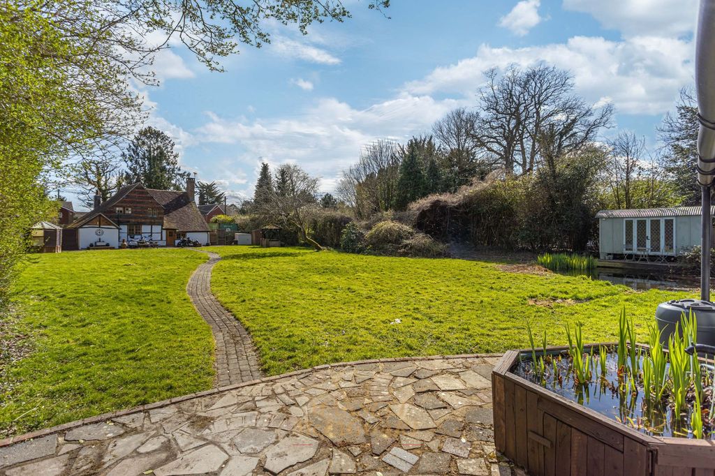 Property photo 3 of 26