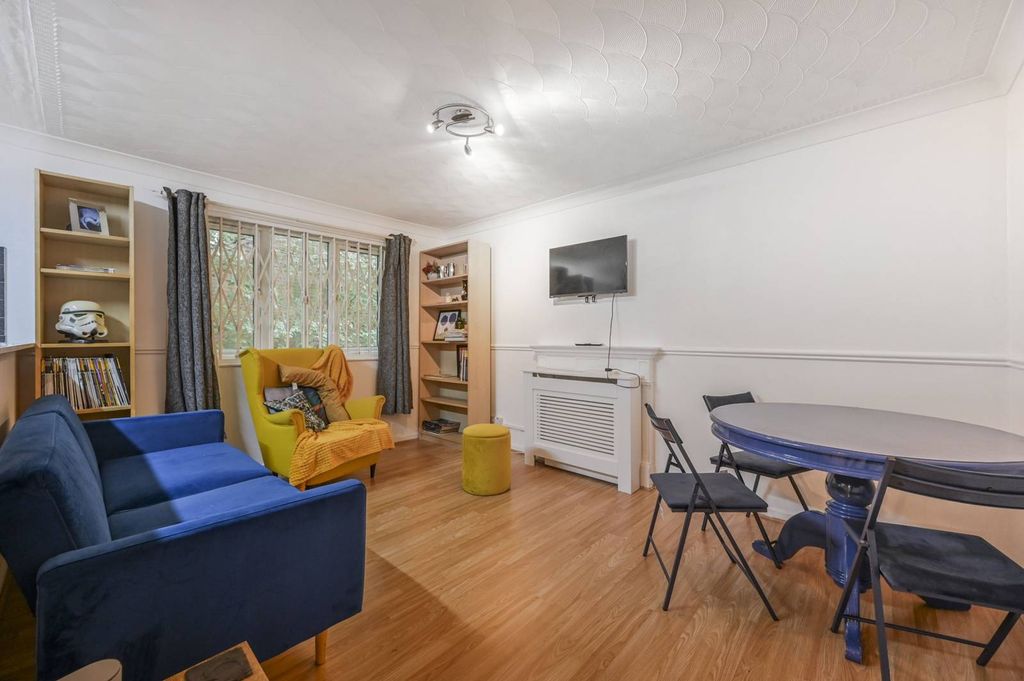 Property photo 1 of 6