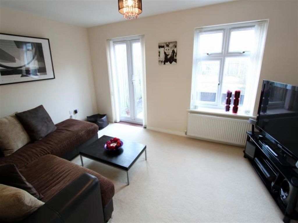 Property photo 2 of 7 Lounge