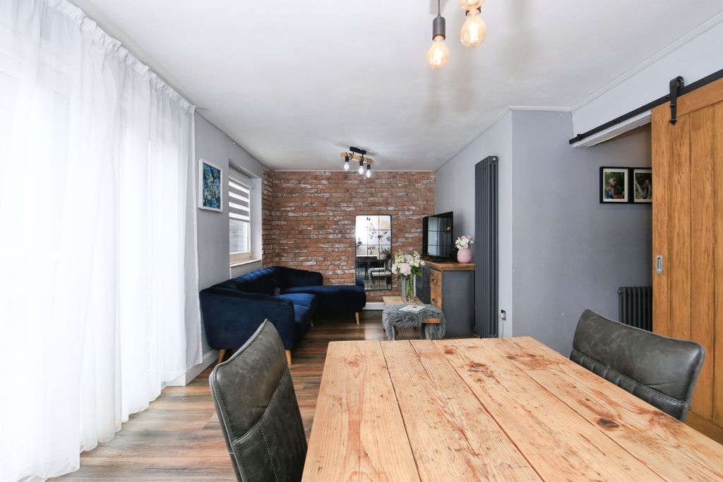 Property photo 3 of 20 Img_1497