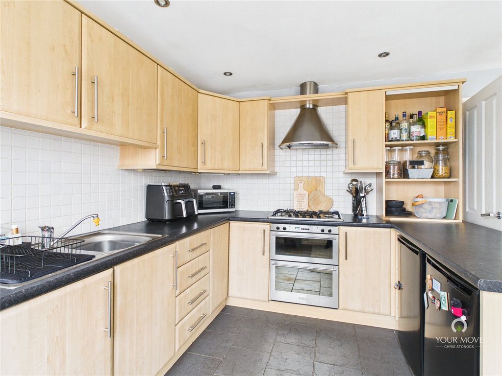 Property photo 3 of 12 Picture No. 06