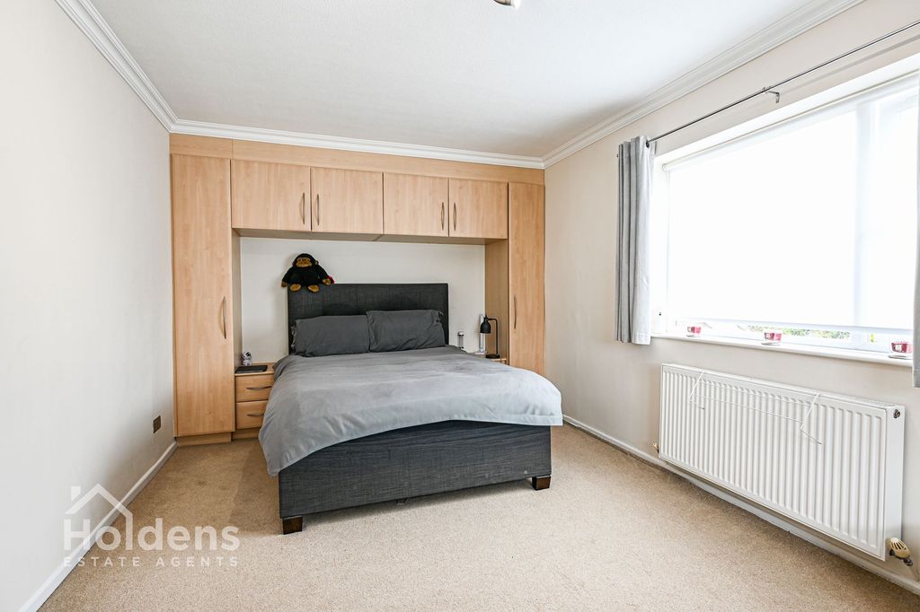 Property photo 3 of 23