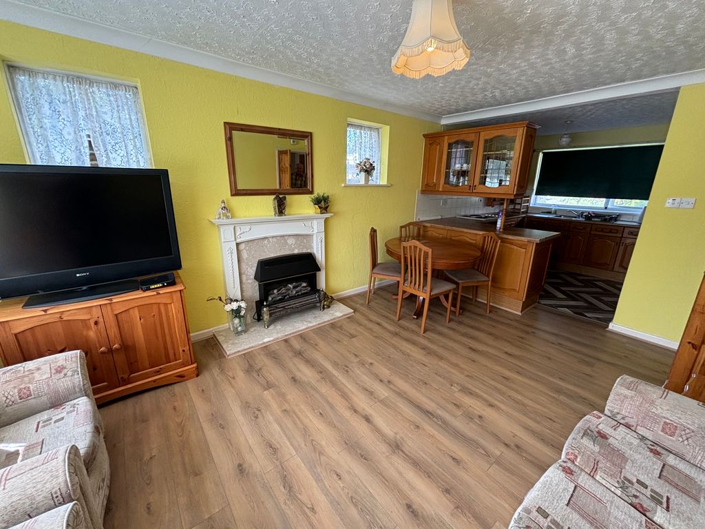 Property photo 3 of 7 Image