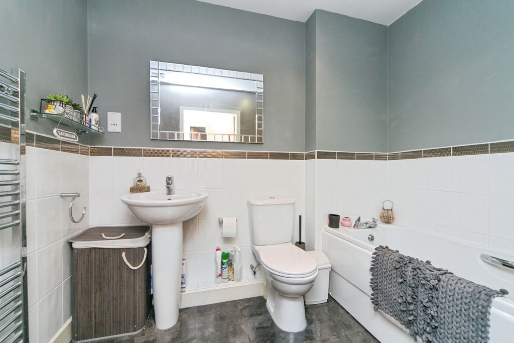 Additional image 9 of 2 bed flat for saleLon Pedr, Llandudno LL30