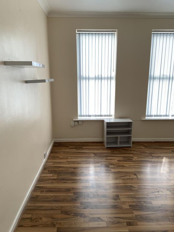 Property photo 2 of 5 Gallery