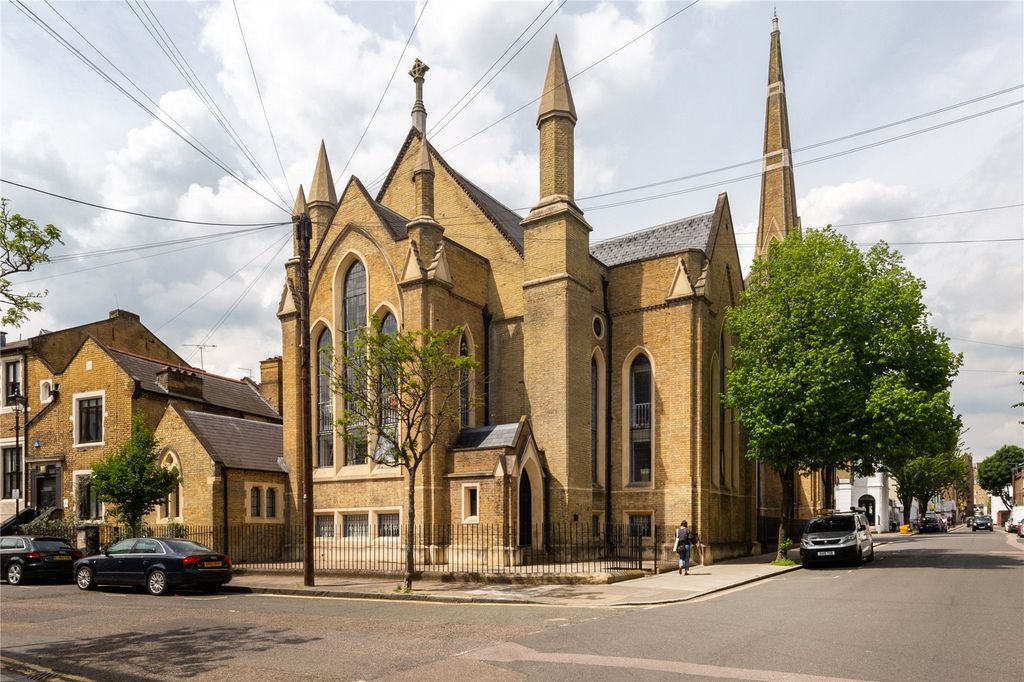 Property photo 1 of 9 Picture No. 12