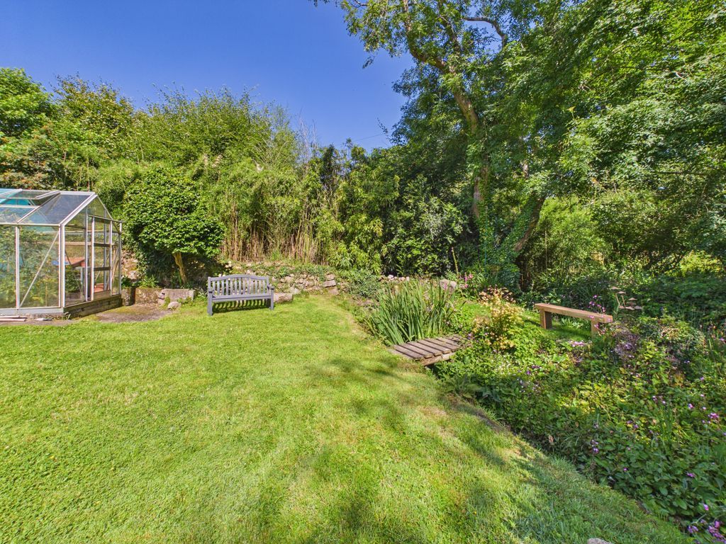 Property photo 3 of 27 Garden