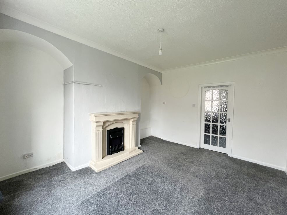 Property photo 2 of 16 Photo 02