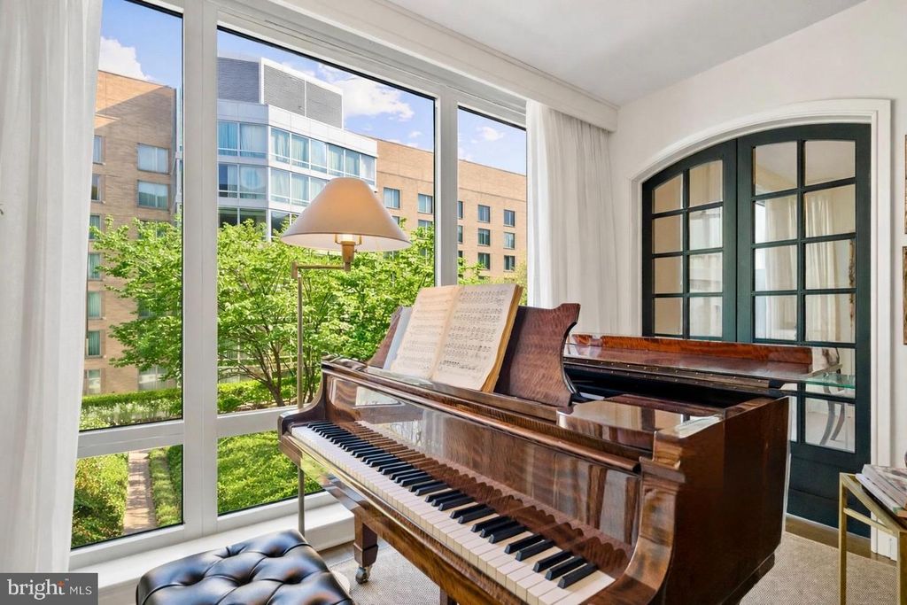 Property photo 2 of 12 <Alttext/>