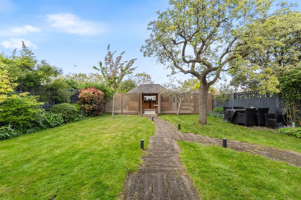 Property photo 2 of 20 Picture No. 29