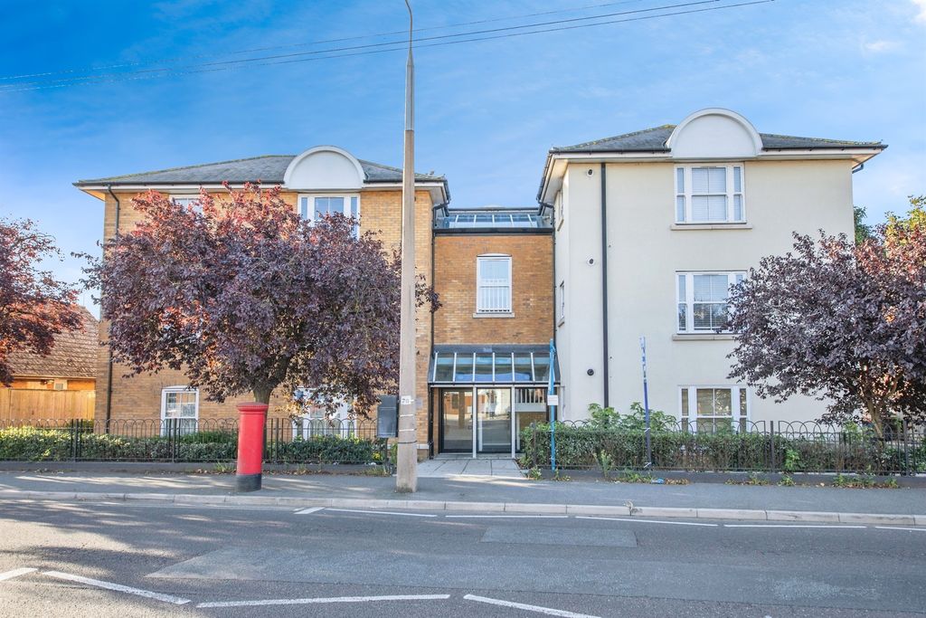Property photo 1 of 13