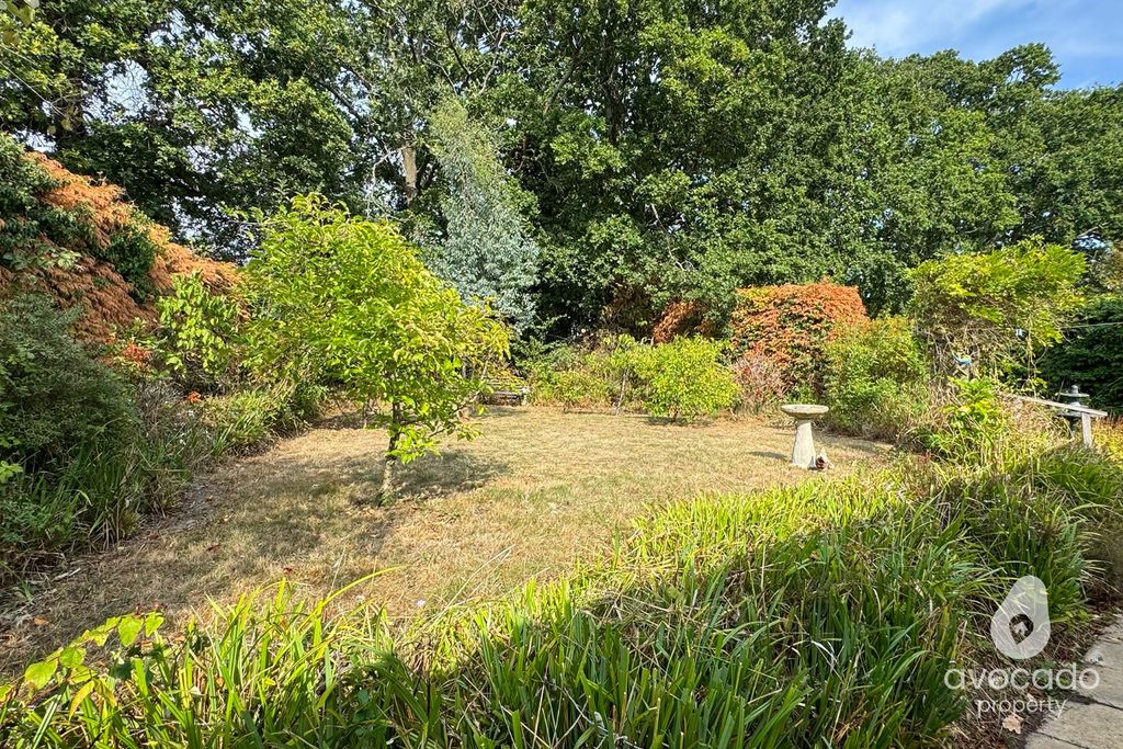 Property photo 2 of 16 5545253