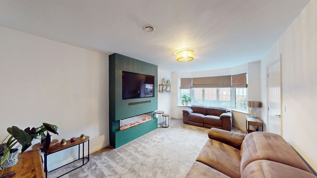 Property photo 2 of 23 Lounge