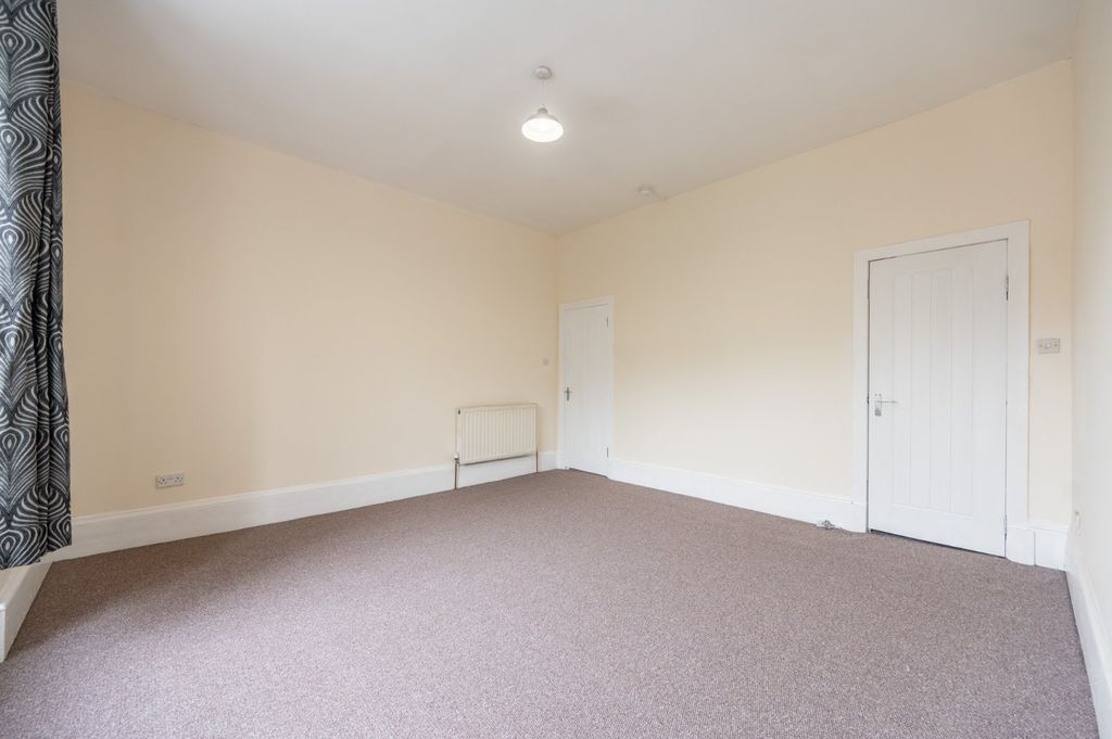Property photo 3 of 11 Picture No. 10