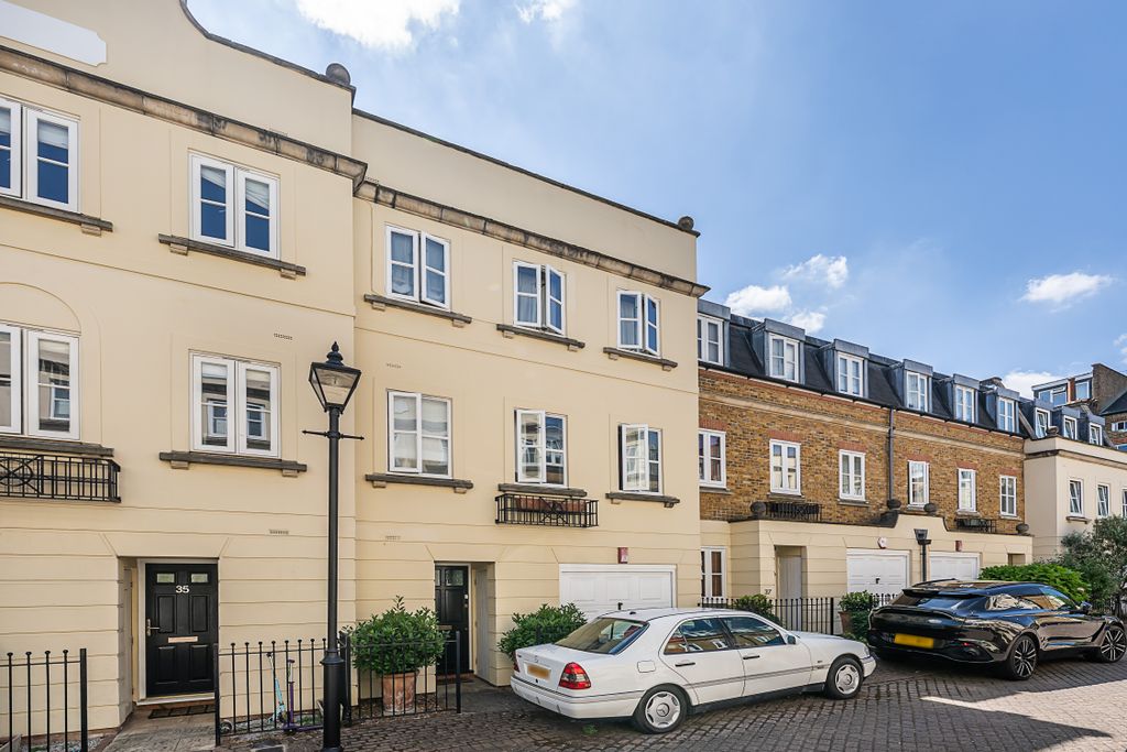 Property photo 1 of 33