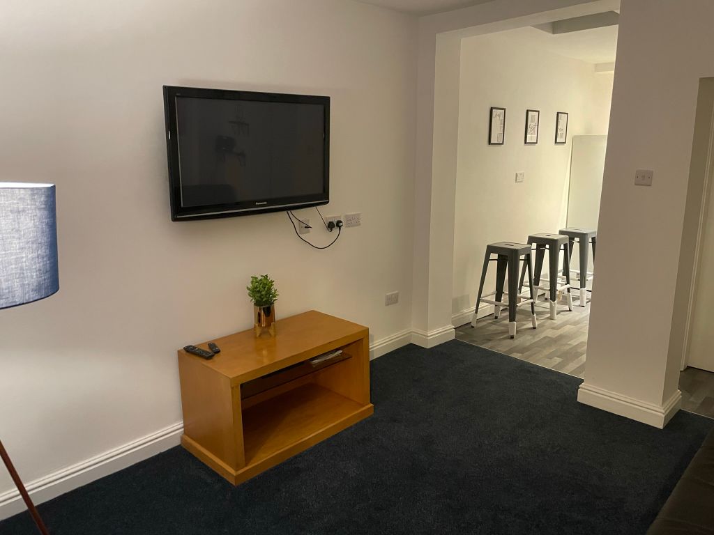 Property photo 3 of 11