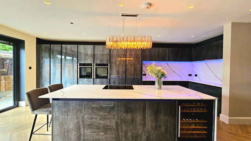 Property photo 1 of 17 Photo 45