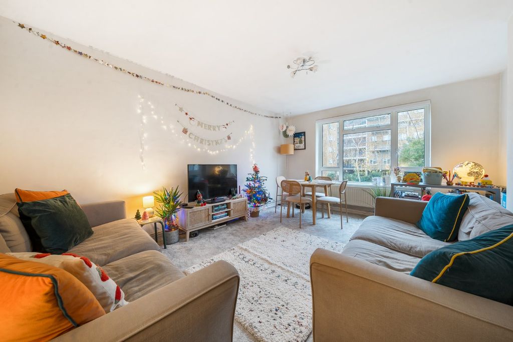 Property photo 1 of 14 Picture No. 17