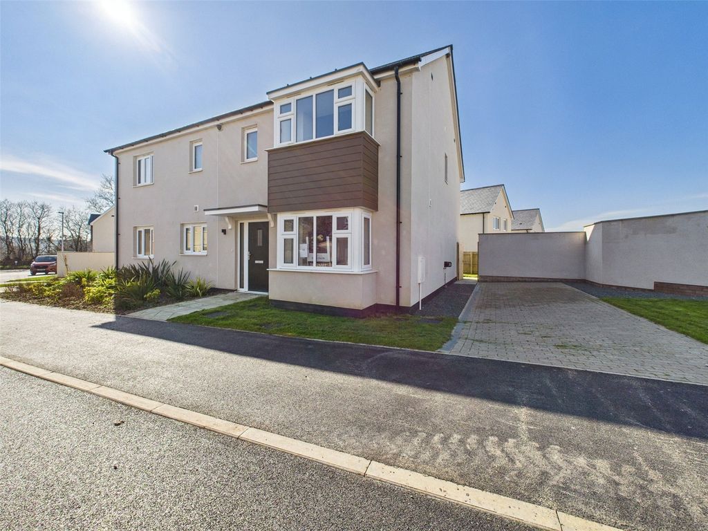 Property photo 1 of 17 Picture No. 01