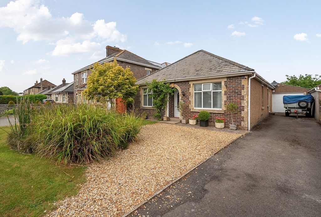 Property photo 1 of 23 1296567-3-682Af88...