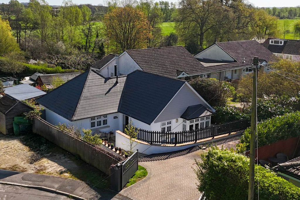 Property photo 1 of 25