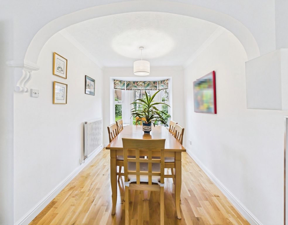 Property photo 3 of 21 Abd24F9E-Cam04018G0-Pr0439-Still017