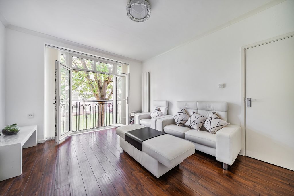 Property photo 2 of 9 4090131