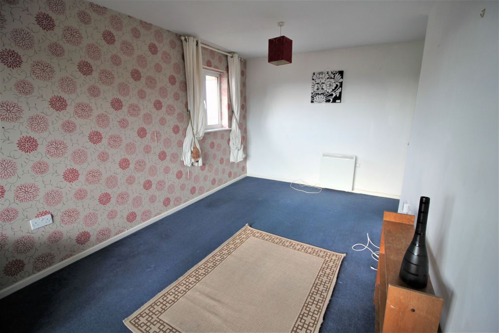 Property photo 1 of 4