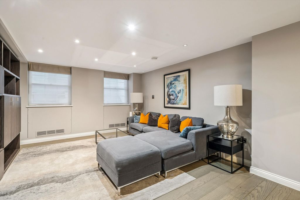 Property photo 2 of 12 Image