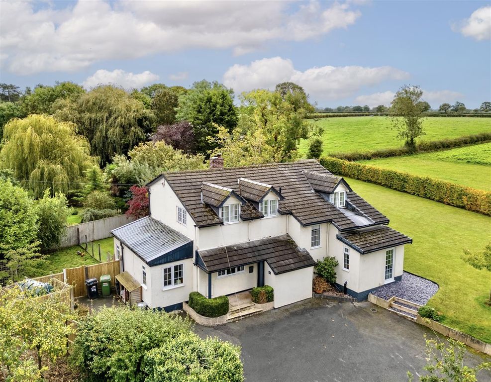 Property photo 1 of 28