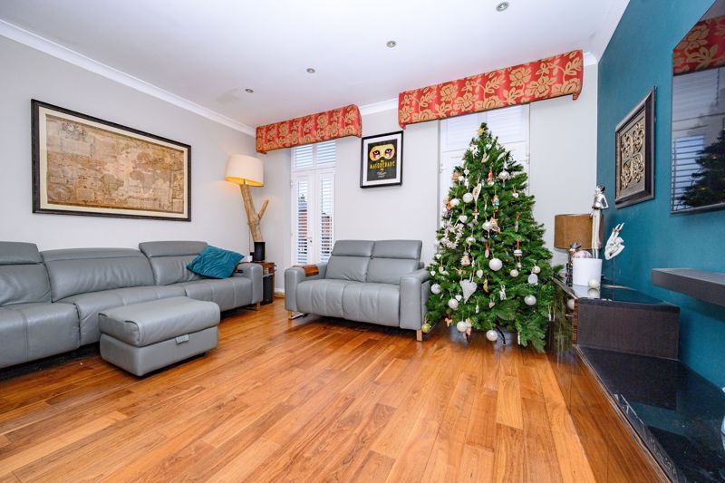 Property photo 3 of 25 Living Room