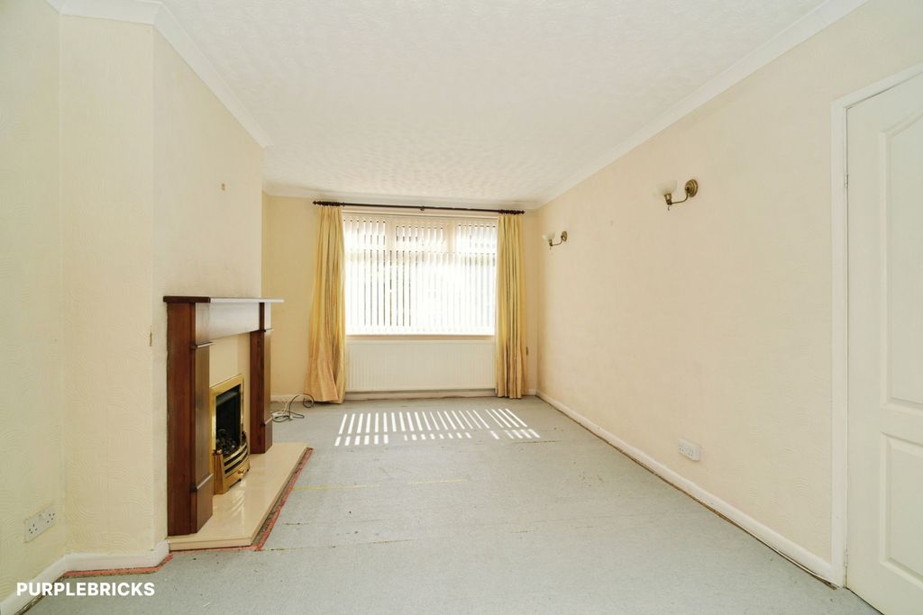 Property photo 3 of 26