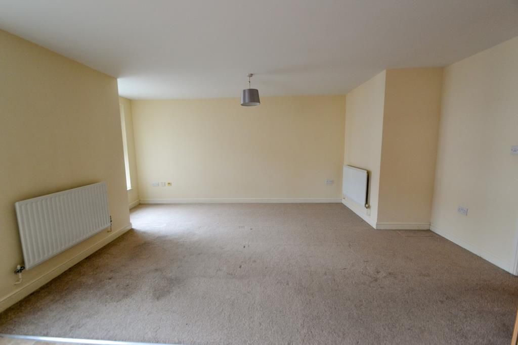 Property photo 2 of 5 Living Room