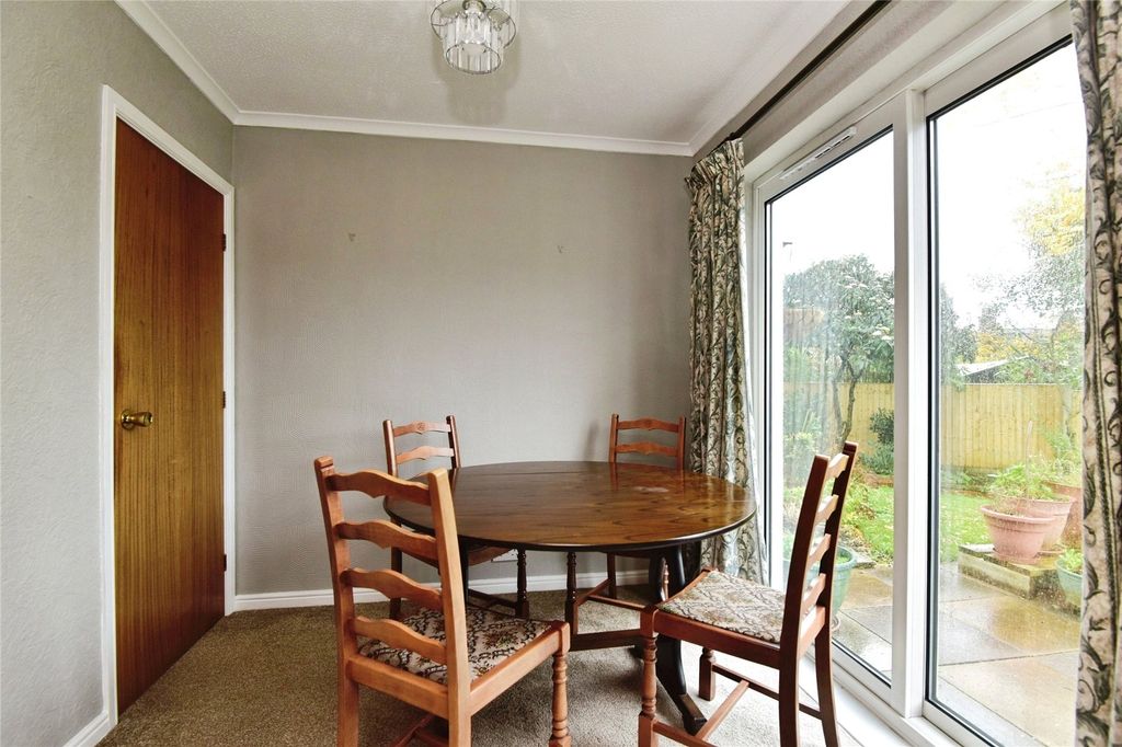 Property photo 3 of 23 Picture No. 14