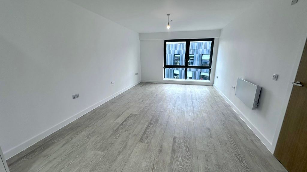 Property photo 3 of 10 Living Room