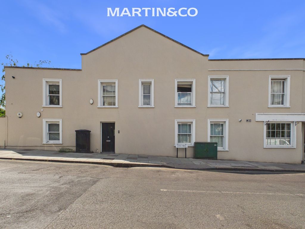 Property photo 1 of 6