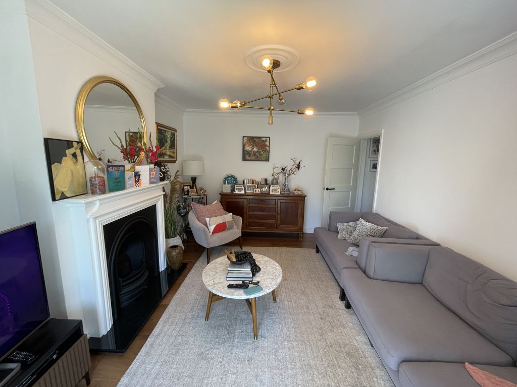 Property photo 3 of 11