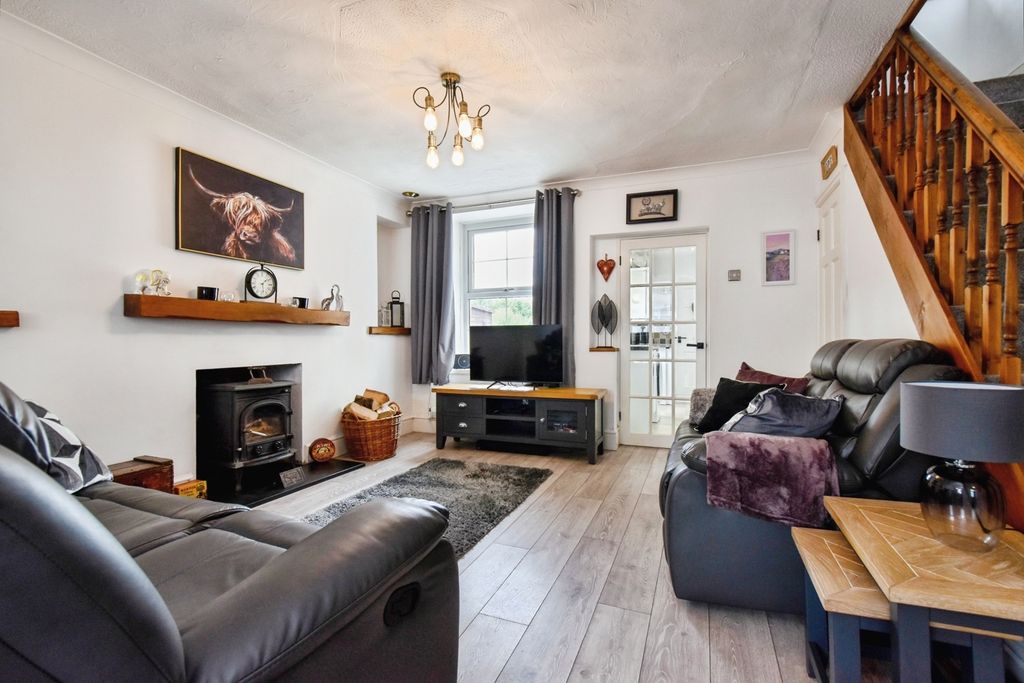 Property photo 3 of 22 Pbox-Img.Jpg