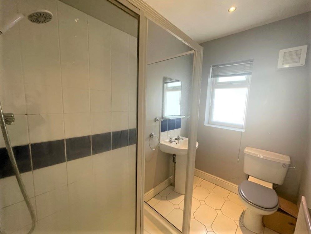 Property photo 3 of 7 Photo 2