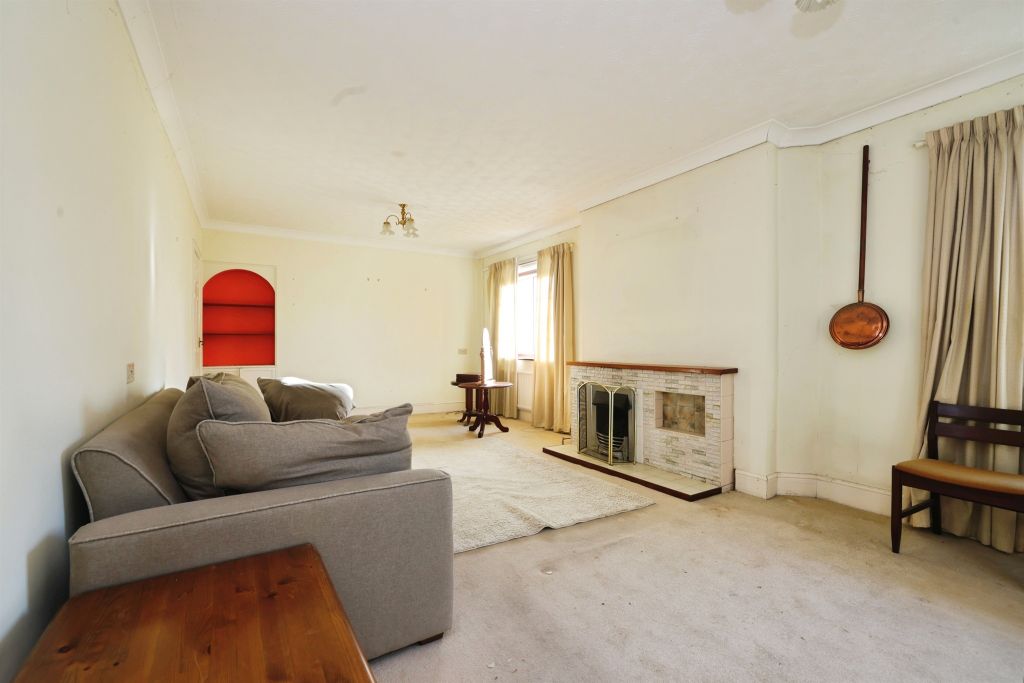 Property photo 2 of 11