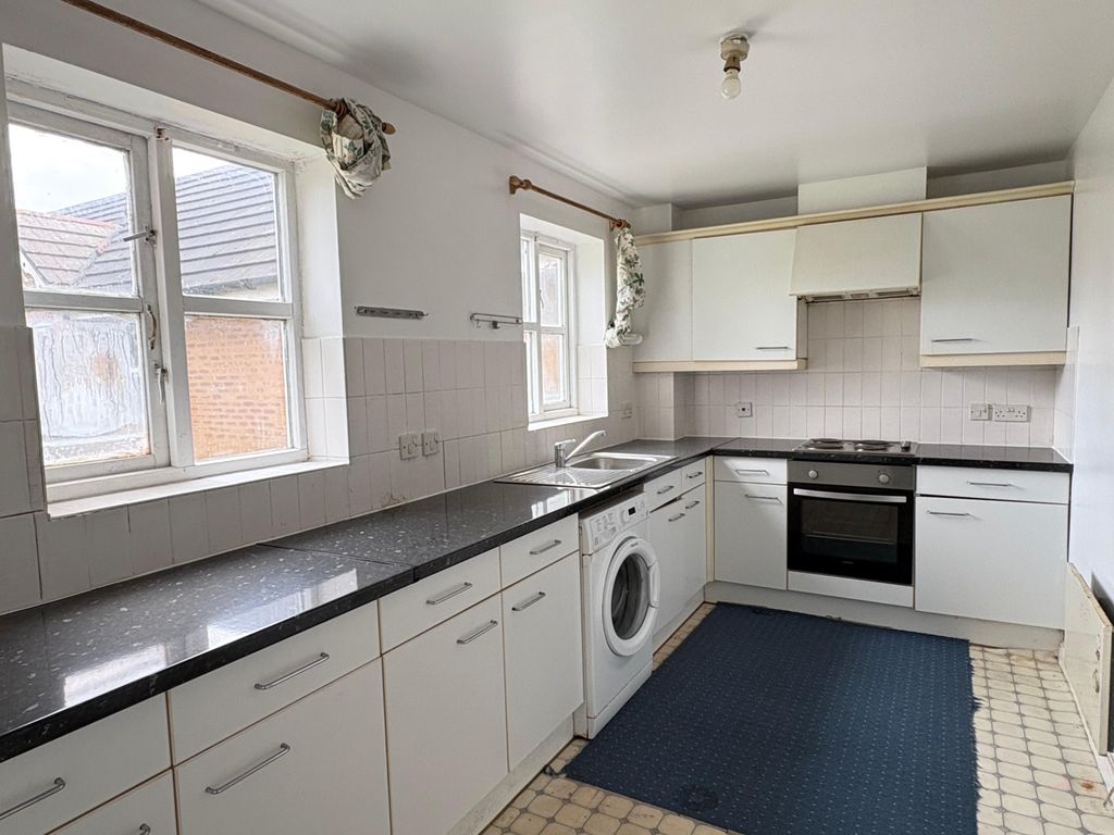 Property photo 3 of 5