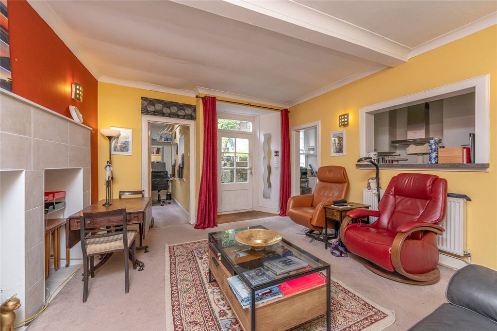 2 bed flat for saleCastle Terrace, Edinburgh EH1 photo 4