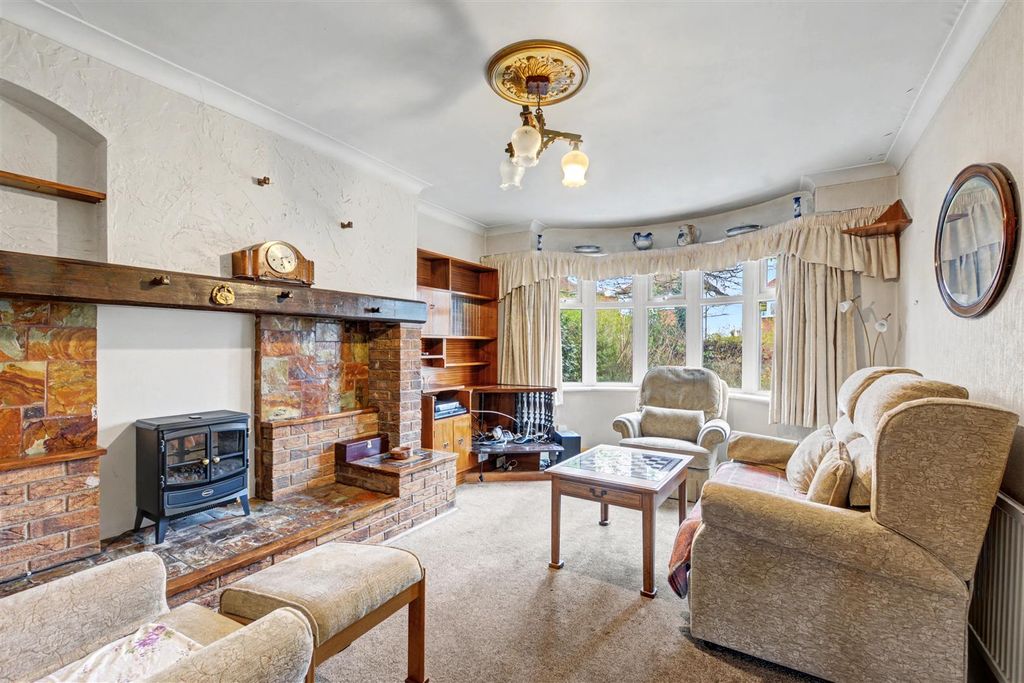 Property photo 3 of 17 Lounge_1.Jpeg