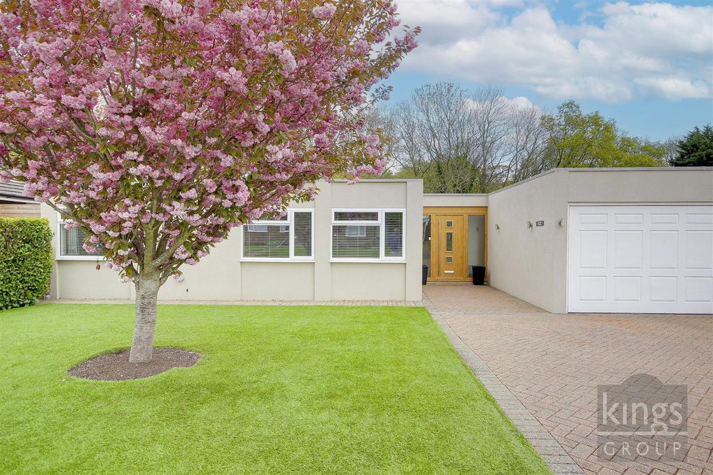 Property photo 1 of 36