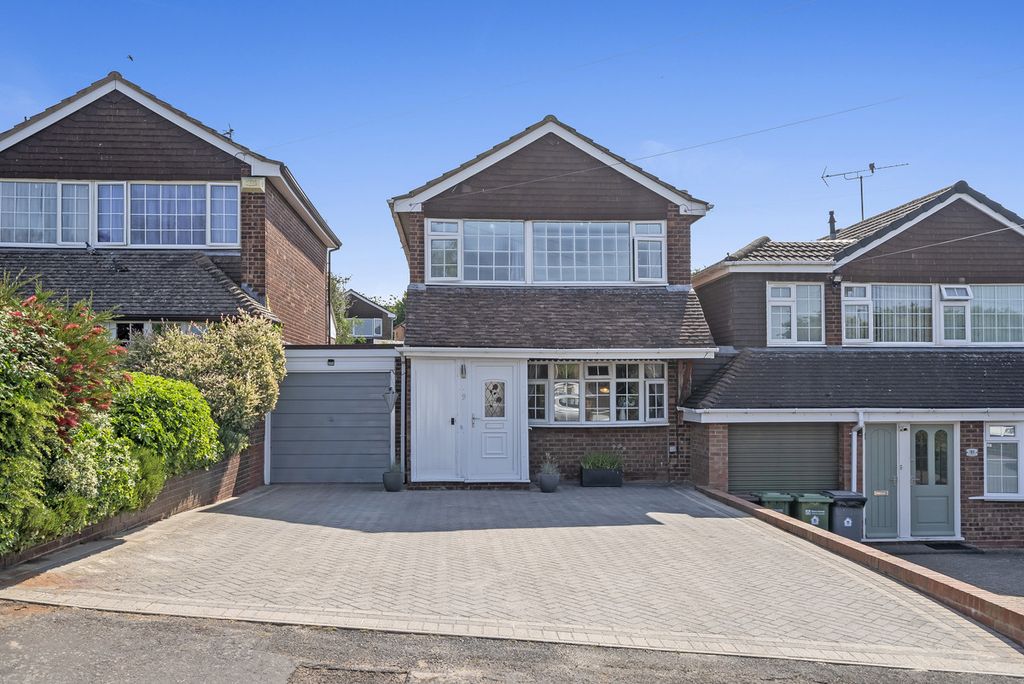 Property photo 1 of 25