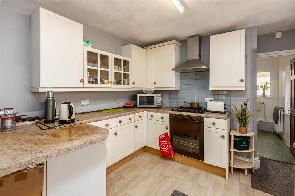 Property photo 2 of 36 Cz0A1394-Edit.Jpg