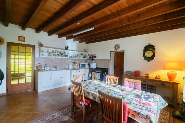 Property photo 3 of 25