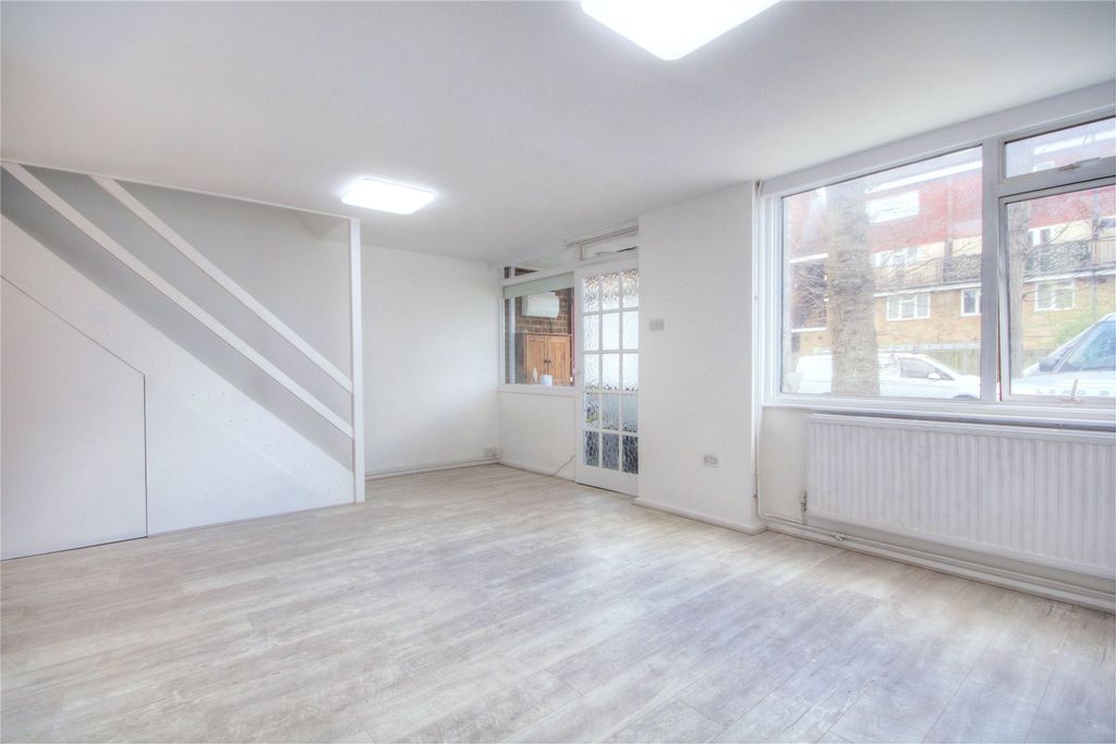 Property photo 3 of 13 Picture No. 04