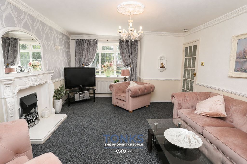Property photo 3 of 24