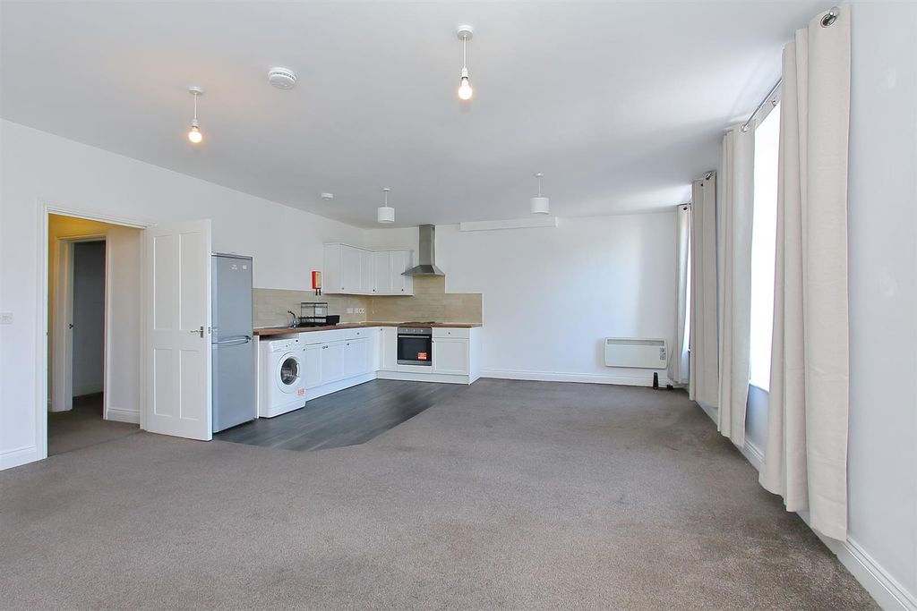Property photo 2 of 17 62A Queens Road (6).Jpg